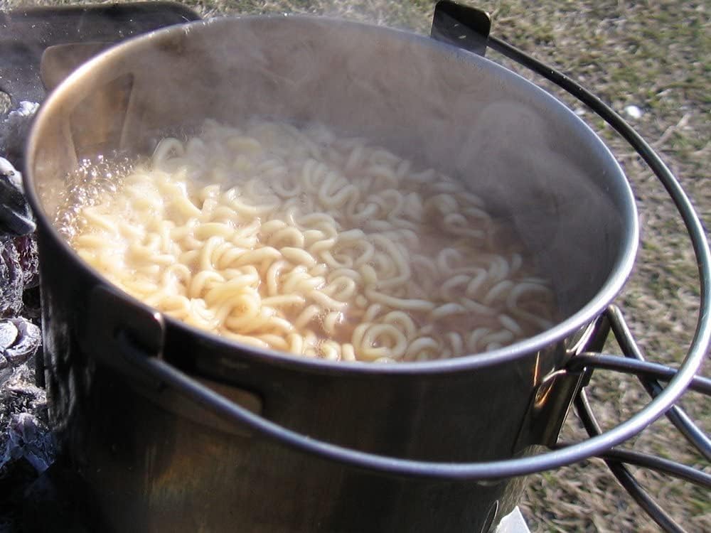 スノーピークのケトルNO.1は、1台2役の利便性に高いケトルです。