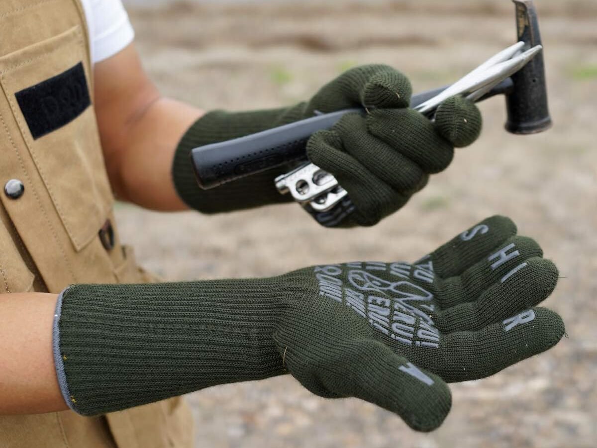 アラミド繊維のキャンプグローブ