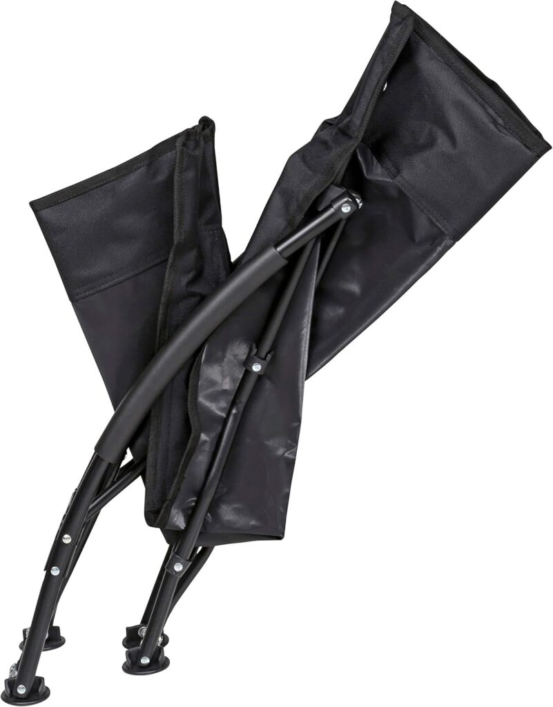 ロースタイルイージーチェアは、折りたたみ式と収束式のハイブリッド形状となっている。