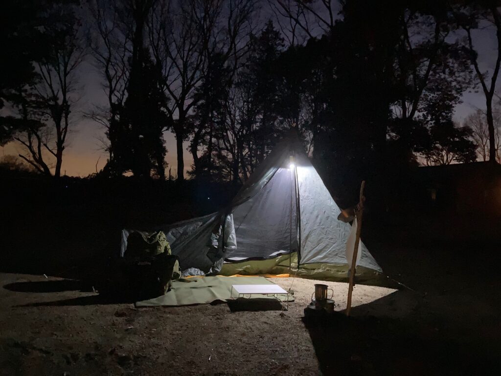 カラビナ付2WAYランタンの明るさをレビュー