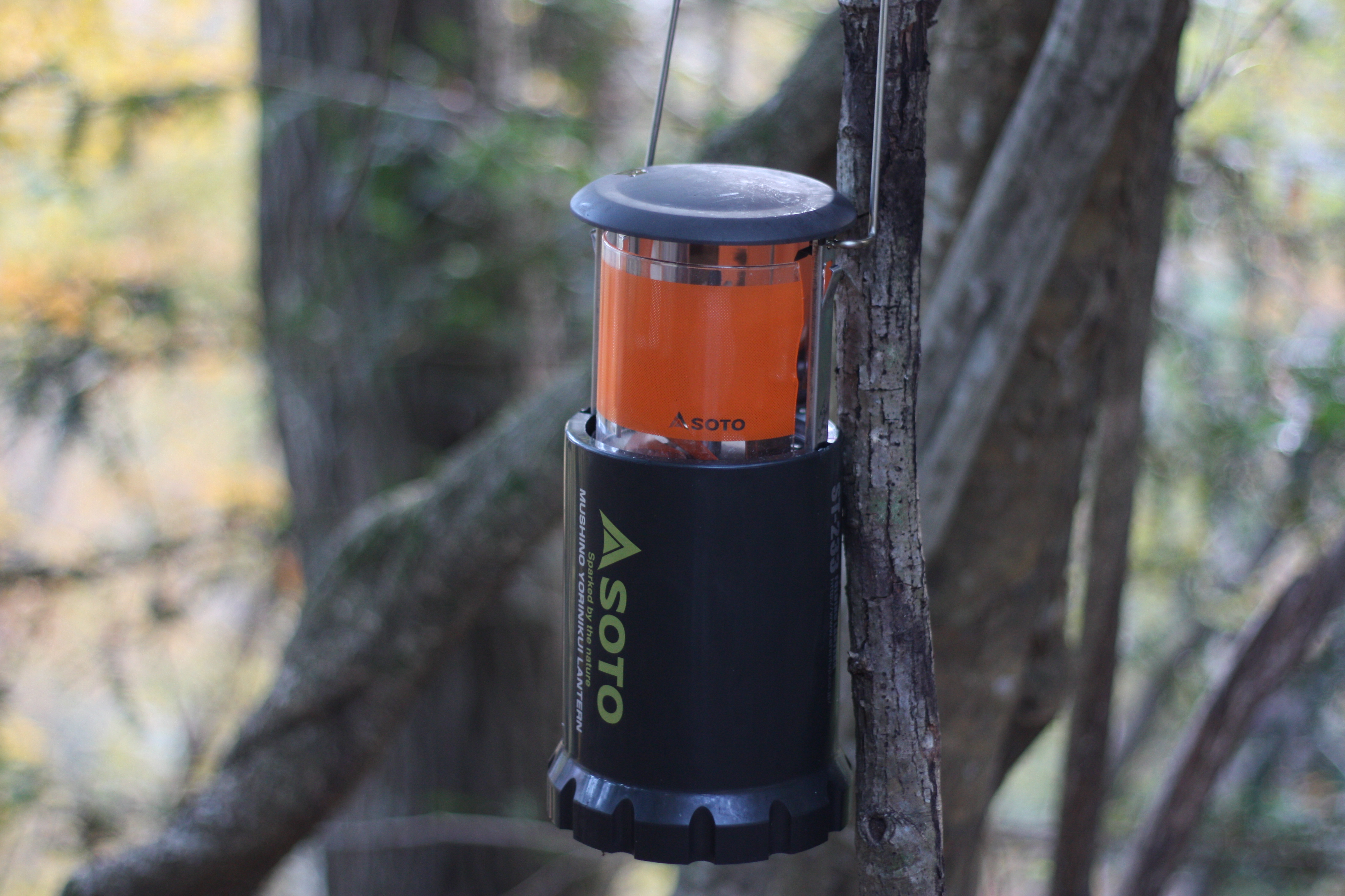 ガスランタンとは。CB缶やOD缶を燃料とするランタンのこと。