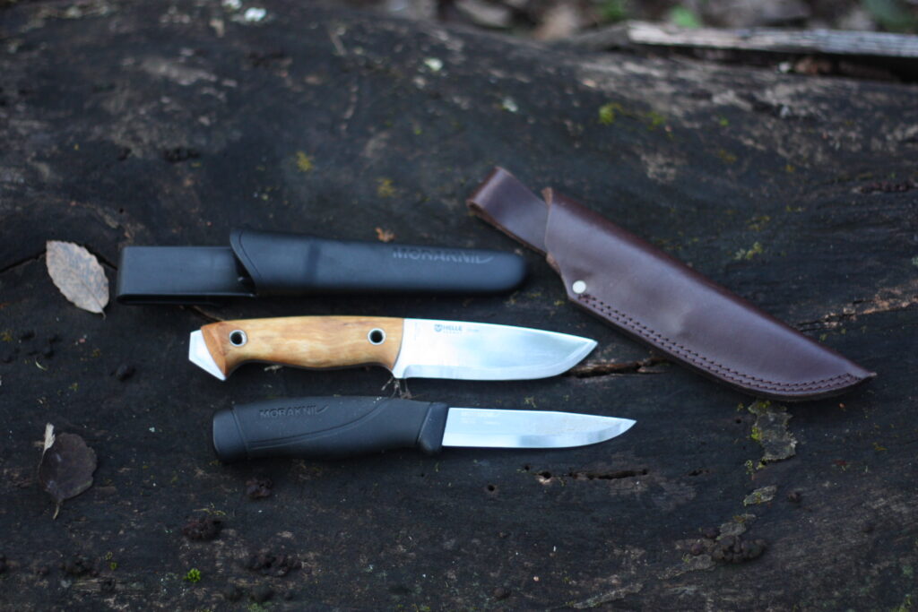 筆者のアウトドアナイフ