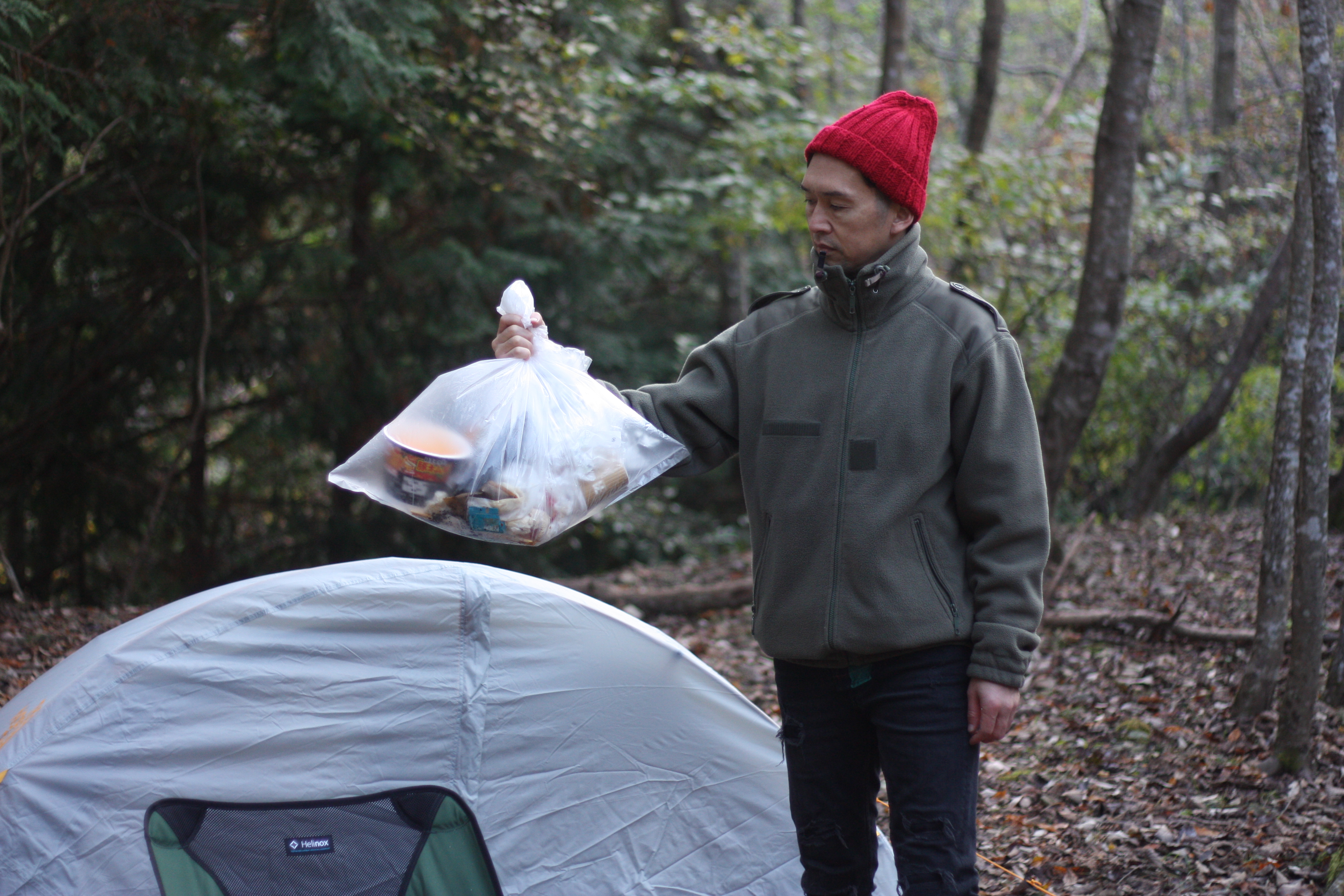 ゴミの処理はキャンプ場のルールに従いましょう。