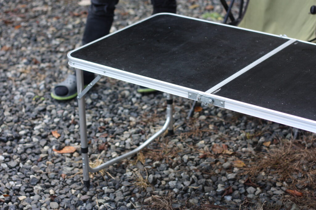 筆者のローテーブル