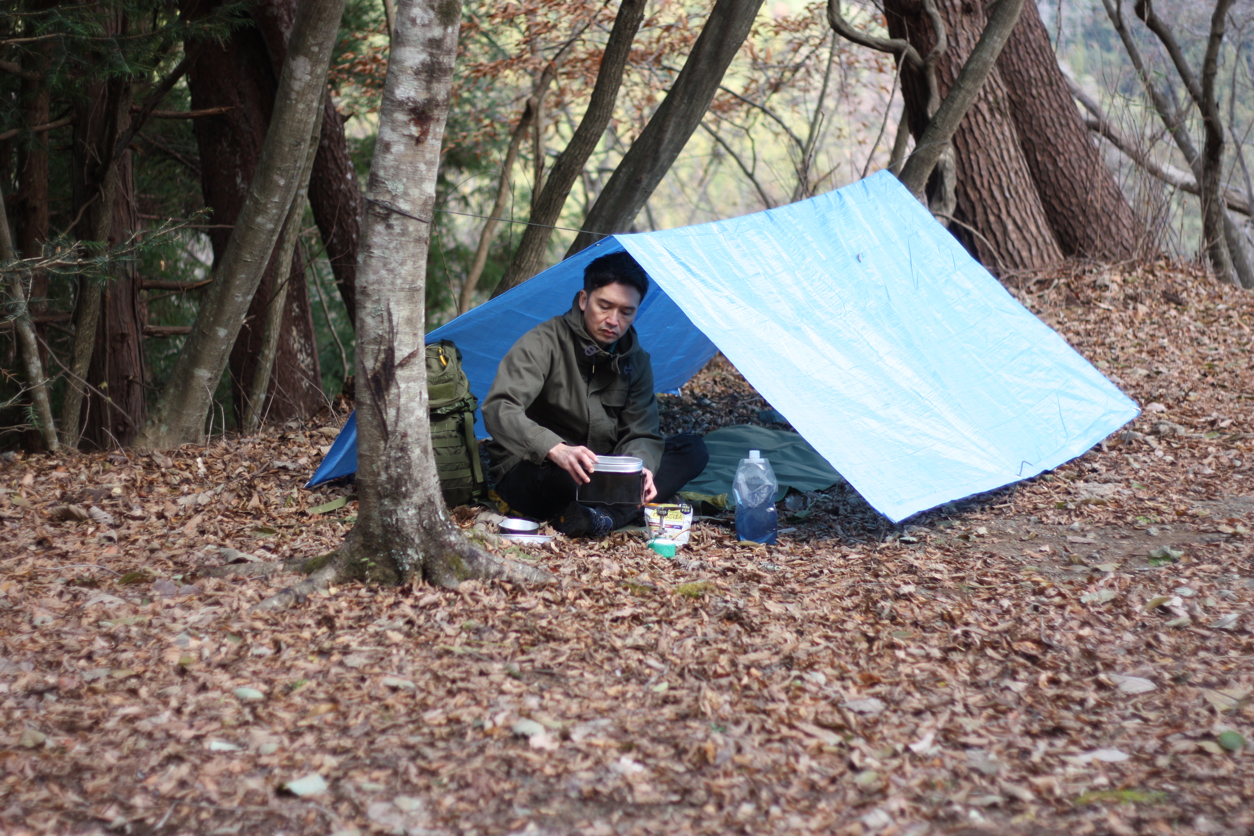 キャンプの技術や知識、道具が防災に役立つと注目されている。