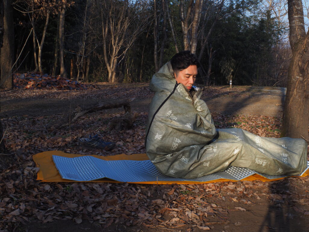 エマージェンシービビィ（Emergency Bivy）