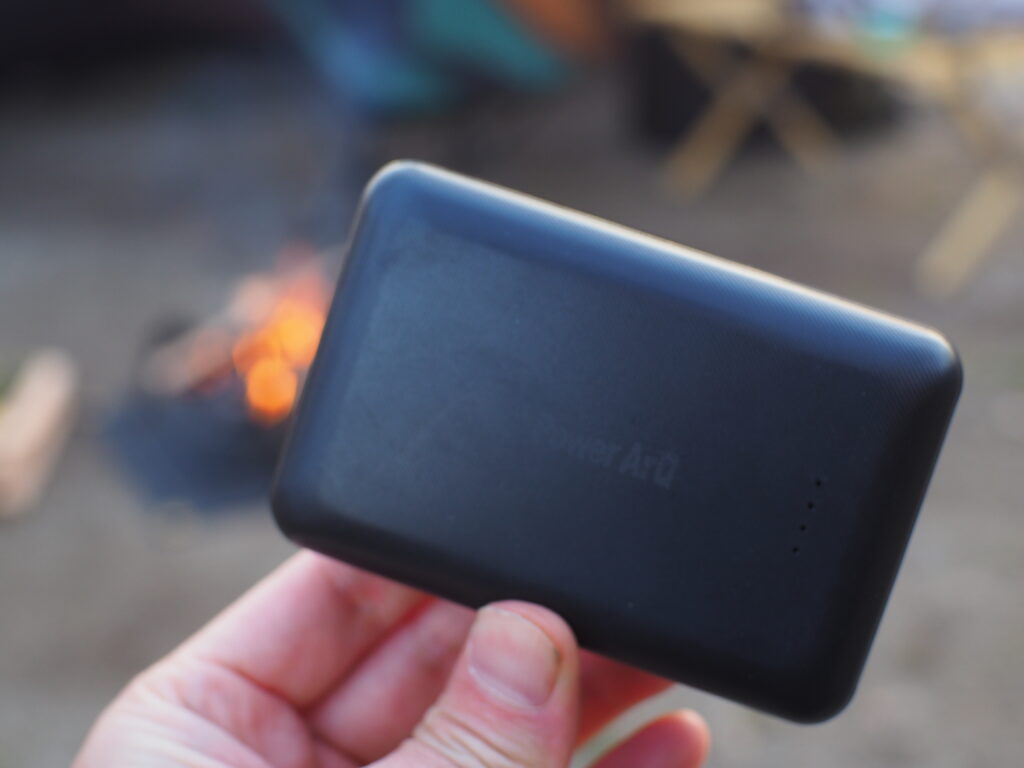 ポータブル電源とモバイルバッテリーの違いを解説