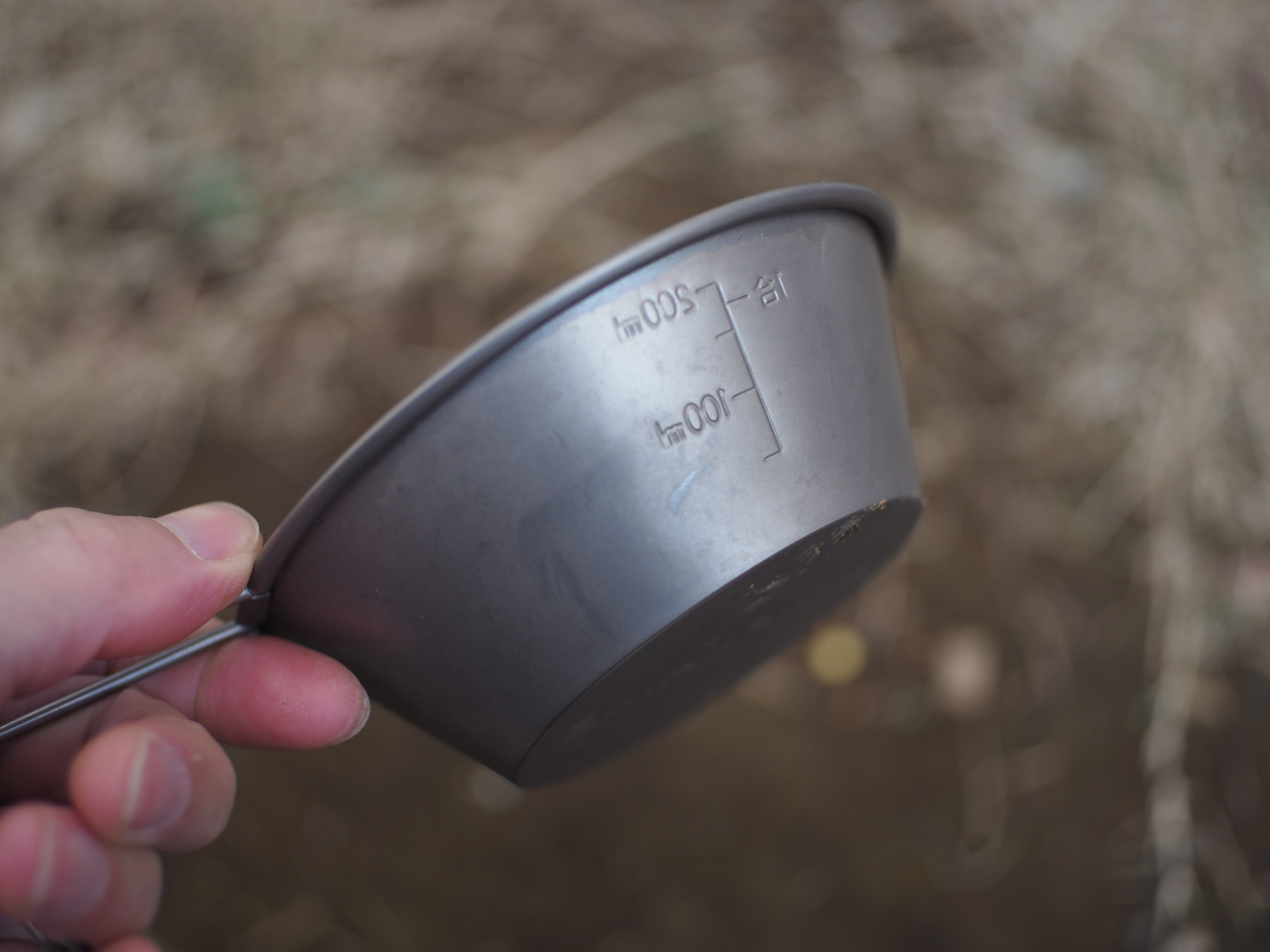 筆者のチタン製シェラカップ