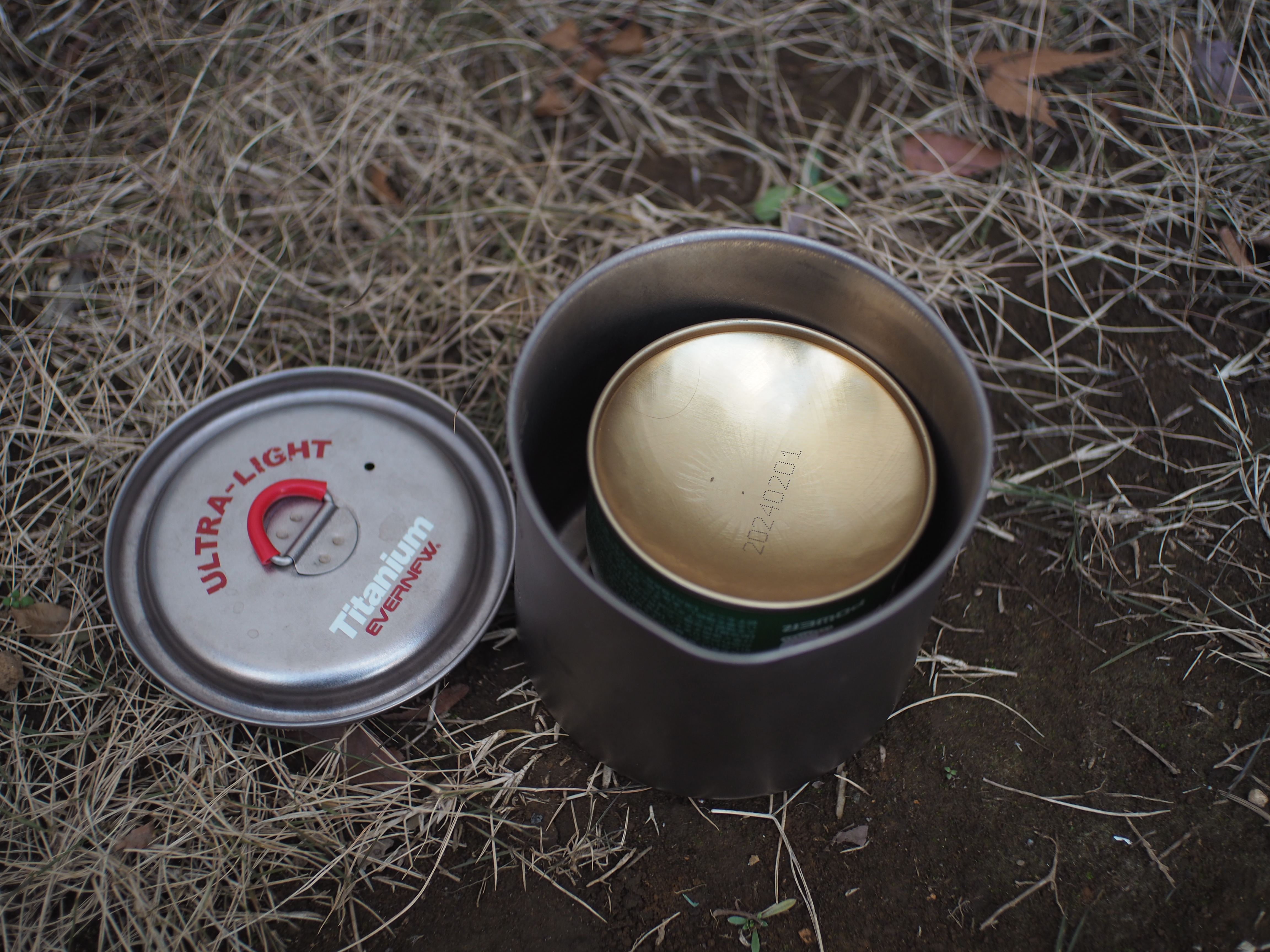 【おすすめ】スタッキングとは。収納性と携行性を向上する最強のテクニック。