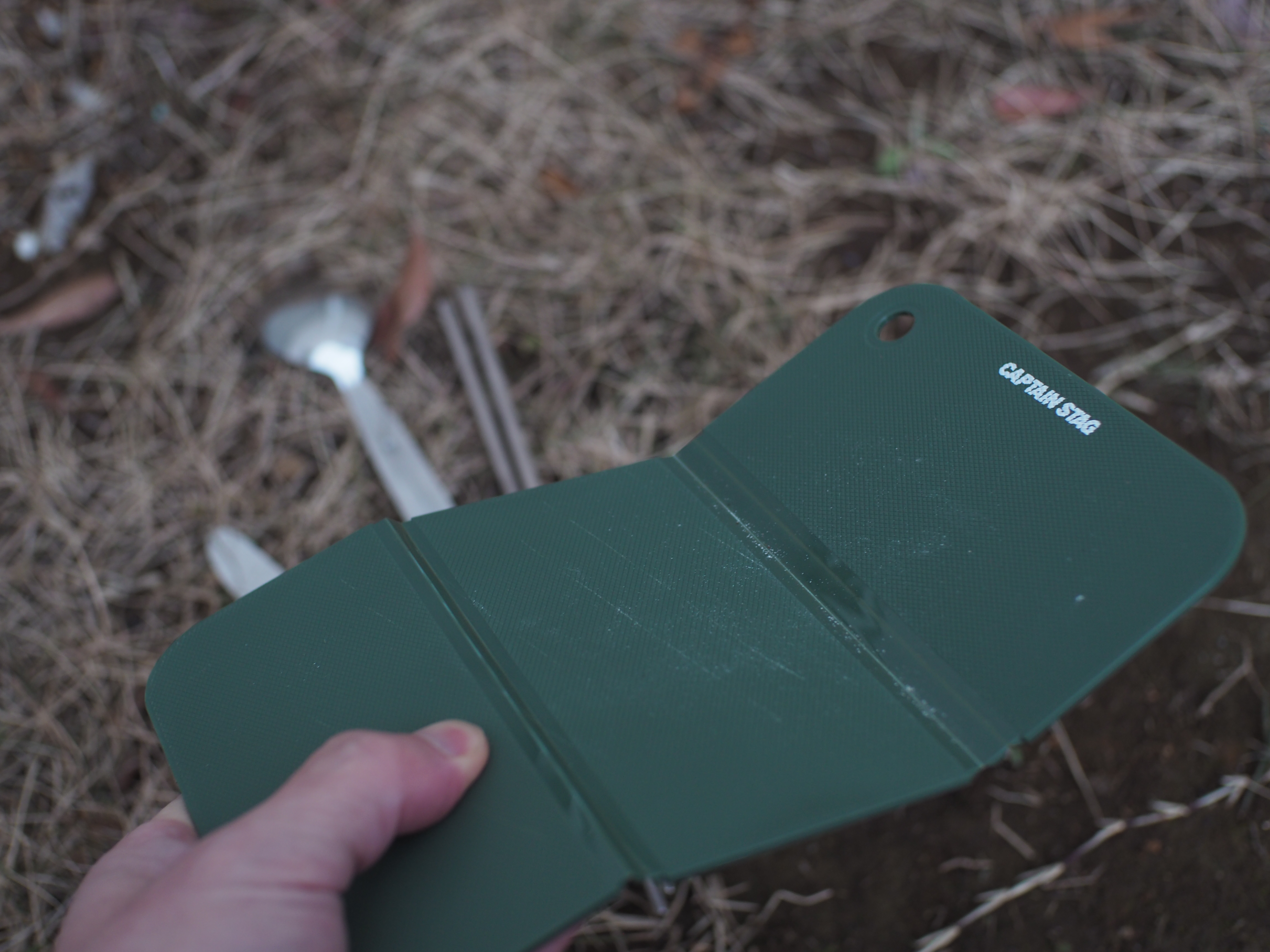 筆者のアウトドア用まな板