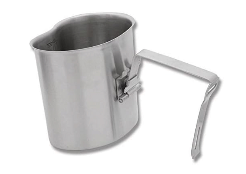 PATHFINDERのカンティーンには、ハンドルを付属する。